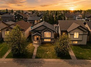 364 N Kingston Dr, Red Deer, AB T4P 0H2