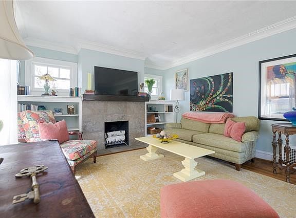 5th image of 6442 Baltimore Ave