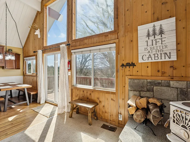 1171 N Grass Valley Rd — Photo 20