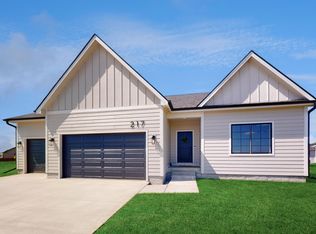 217 Cedar Dr, Gilbert, IA 50105