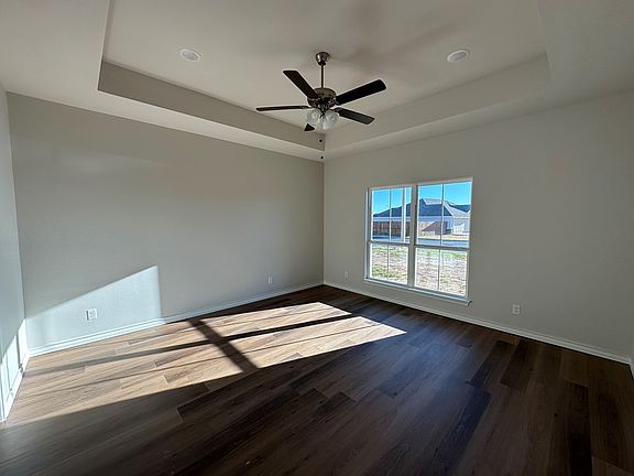 5th image of 7513 Easton Ave