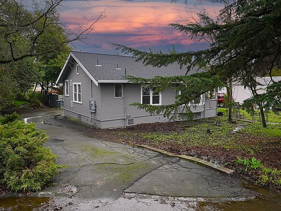 2nd image of 425 W Sierra Ave #425