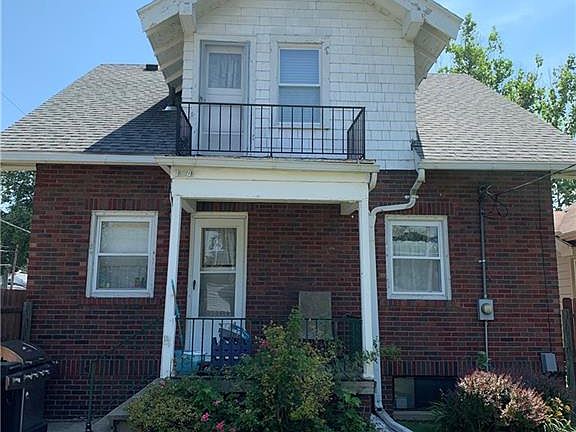 3rd image of 802 Ogden Ave