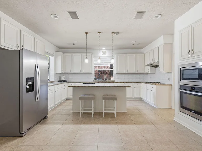 26 E Sterling Pond Cir — Photo 11