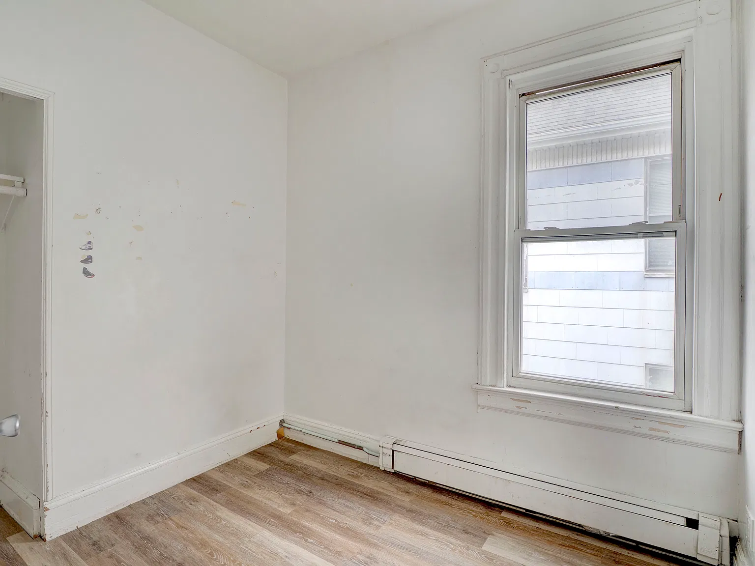4 bed, $2,375 — Photo 4
