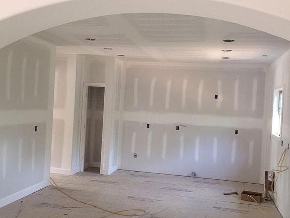 5th image of 330 W Creek Farms