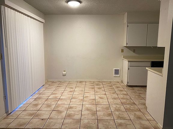 4th image of 917 Pacific Ave Unit 14