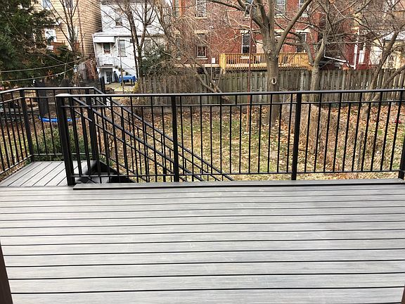 4th image of 251 Whiton St