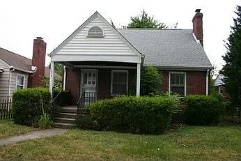 1018 N Bosart Ave photo 1