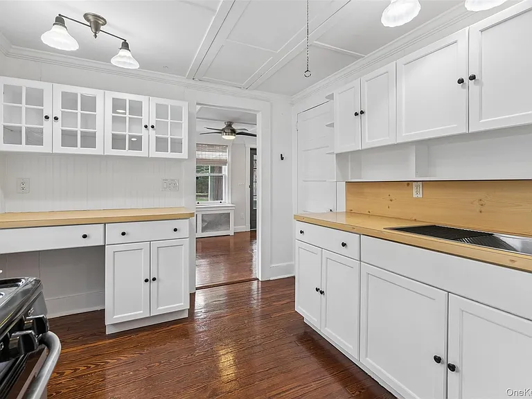 424 Main St — Photo 7