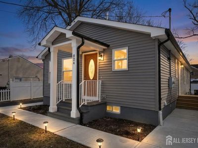 824 Drake Ave, Middlesex, NJ, 08846