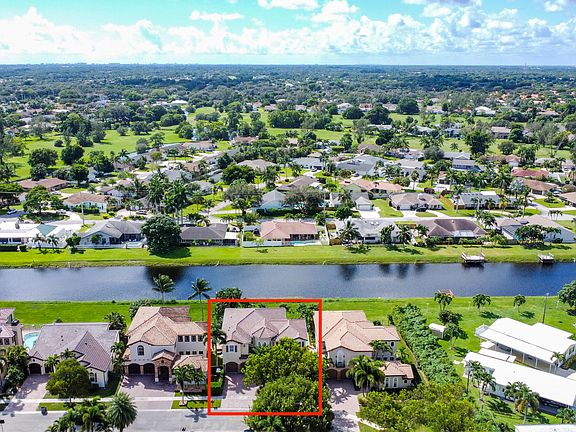 3rd image of 4120 Artesa Drive