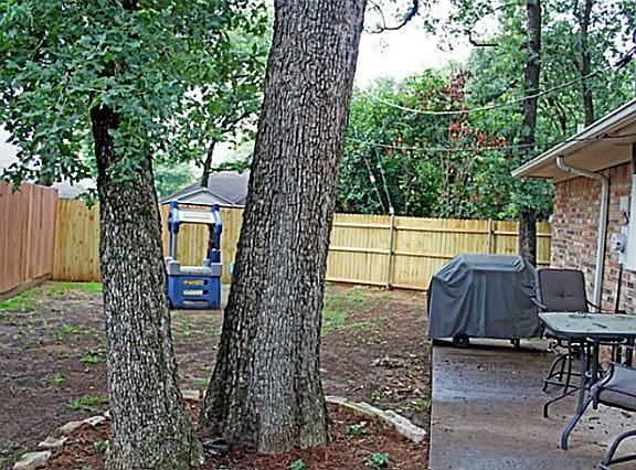 2nd image of 3928 Wentworth Dr