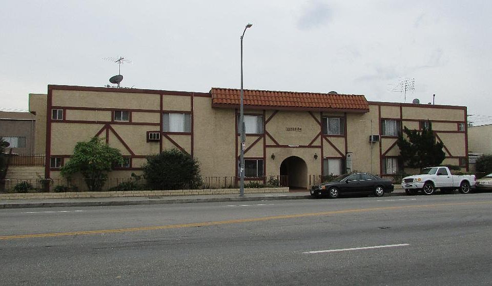 1st image of 12826 Vanowen St Unit 8