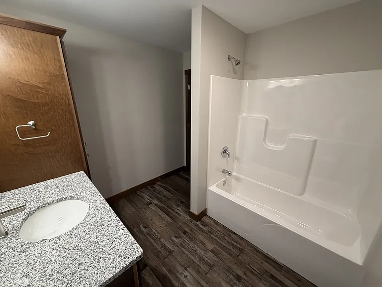 1124 Garfield Ave — Photo 20