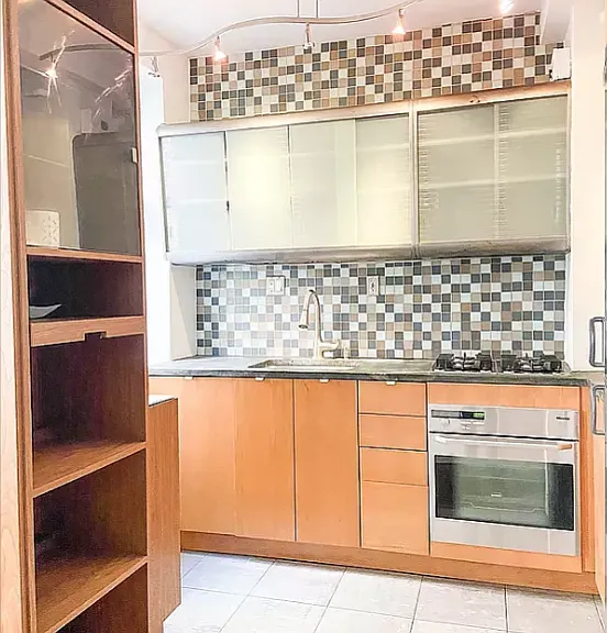 405 W 23rd St #5L — Photo 6