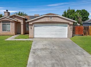 7007 Oak Forest Ct, Bakersfield, CA 93313