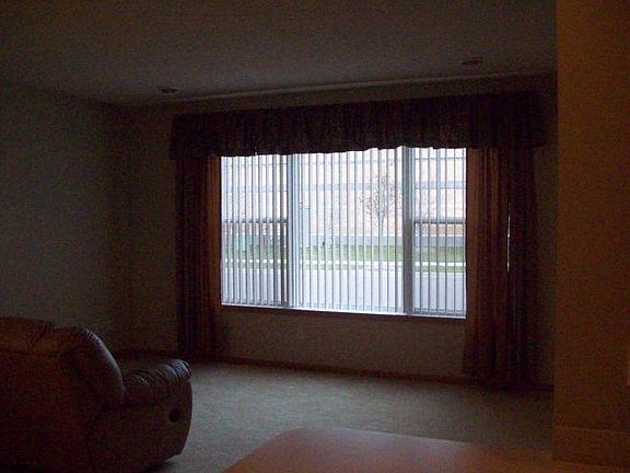 5th image of 6646 Linwood Dr NE