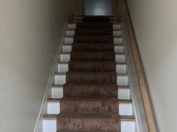 2nd image of 208 Adams Pointe Blvd Unit 4
