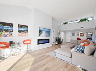 260 Cagney Ln APT 301, Newport Beach, CA 92663