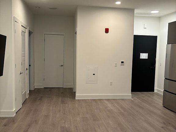 3rd image of 1324 N Capitol St NW #212