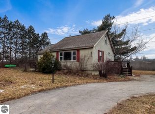 2211 River View Trl, Traverse City, MI 49696