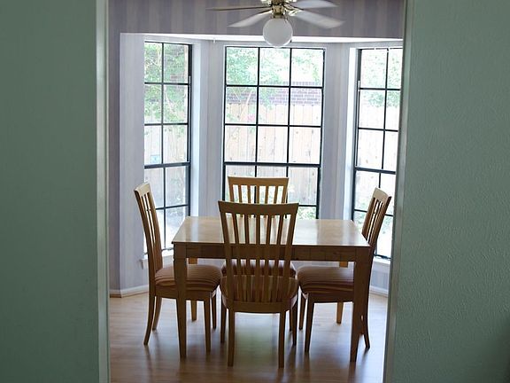 3rd image of 4131 Valley Haven Dr