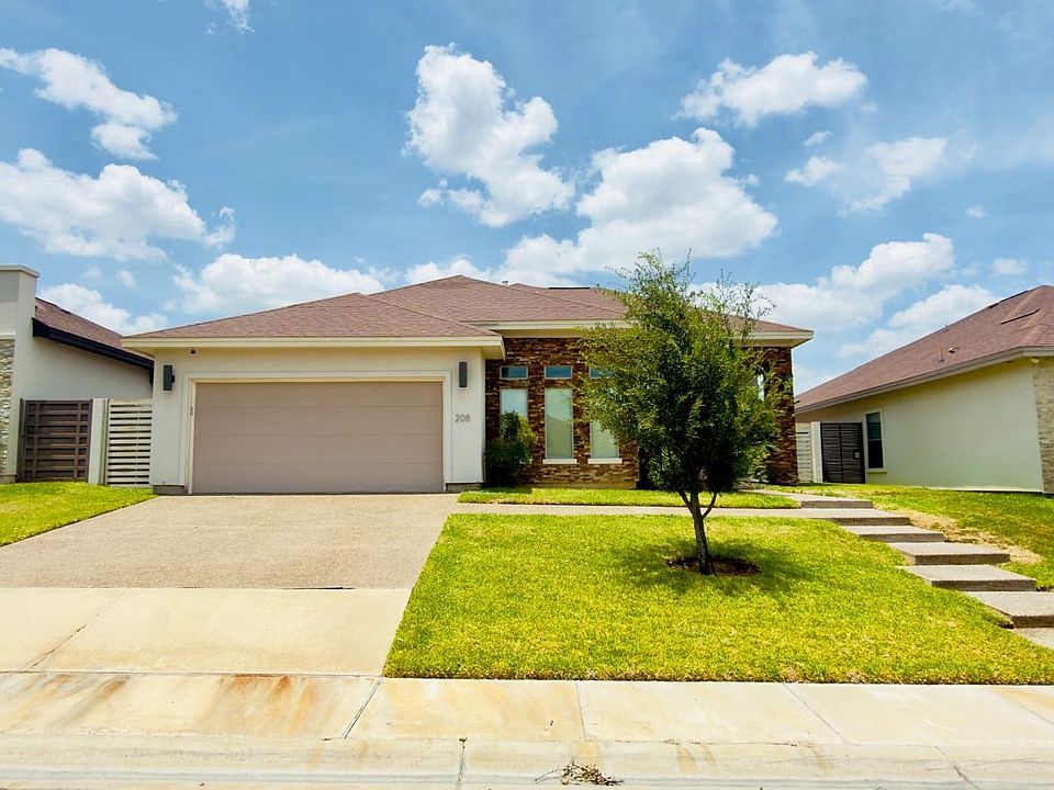 1st image of 208 Bur Oak Dr