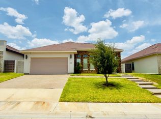 208 Bur Oak Dr, Laredo, TX 78045