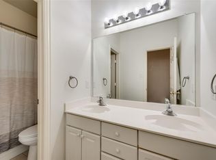 8105 Munich Dr, Rowlett, TX 75089