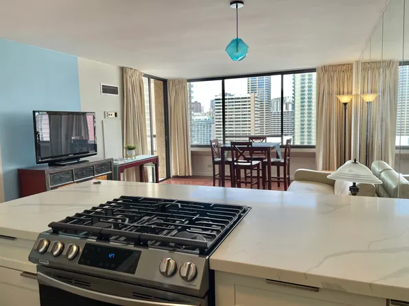 430 Lewers St, Honolulu, HI