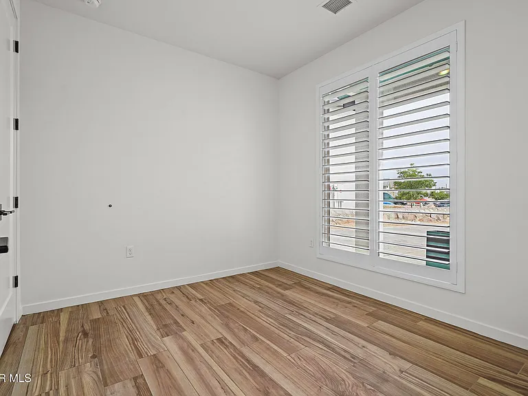 13637 Chepstow Ct — Photo 29