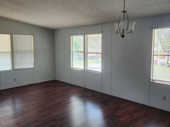 819 Corral Dr, Lakeland, FL 33815
