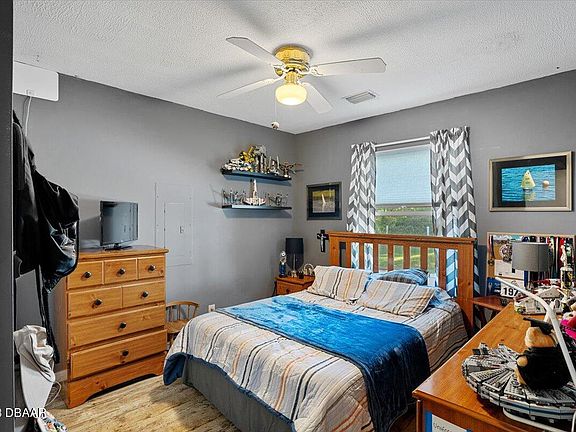 4th image of 1446 Colin Kelly Ave