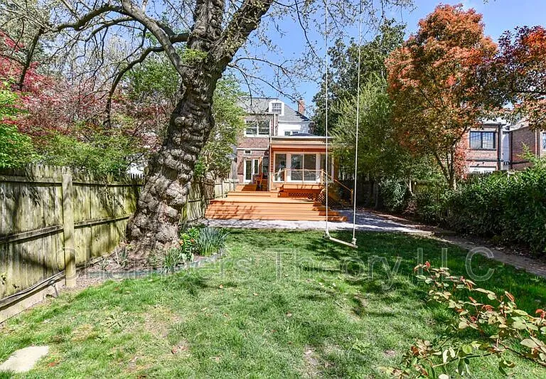 3222 Klingle Rd NW — Photo 40