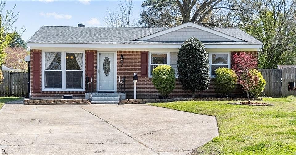 1st image of 7 Brown Ct