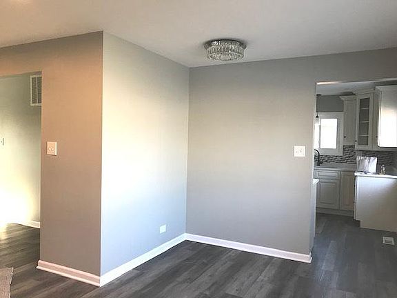5th image of 1344 Imperial Ave