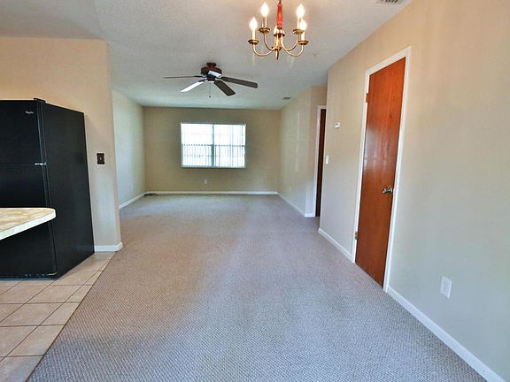 4th image of 293 Jeffery Ave