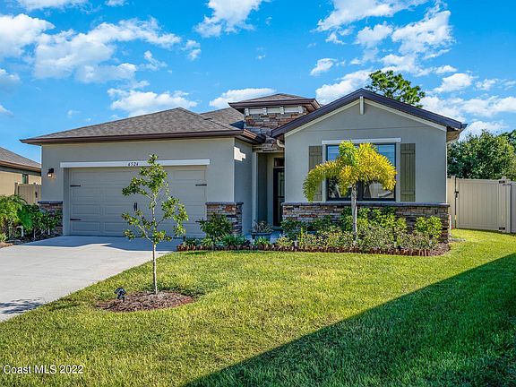2nd image of 4524 Magenta Isles Dr