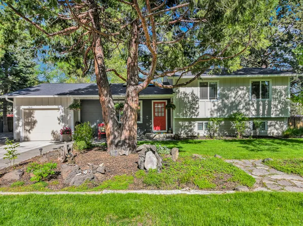 1208 NW 13th St, Bend, OR 97703