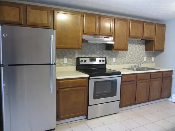 399 Alfred St #103, Biddeford, ME 04005