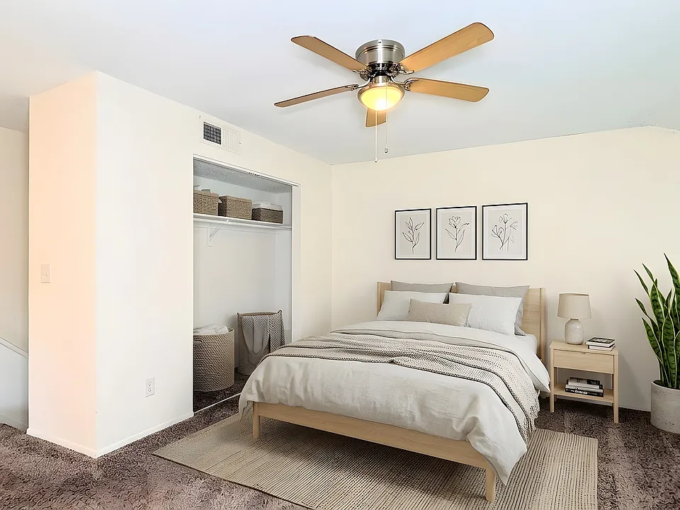 Sea Horse Premium - Loft Bedroom (Staged)