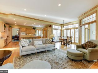 10486 Manton Ln, Eden Prairie, MN 55347