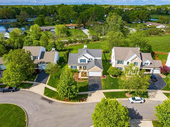 3rd image of 5068 Shadow Woods Ct
