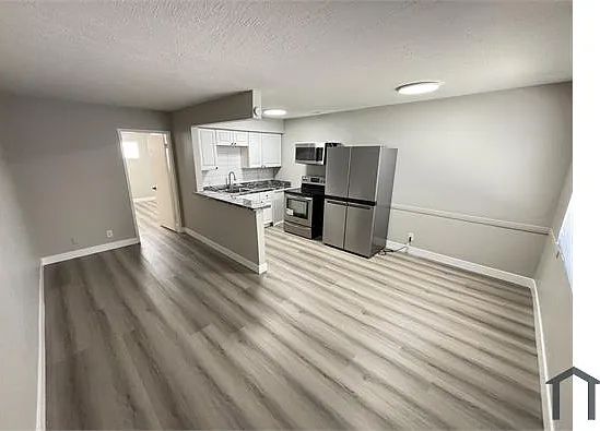 239 W Philadelphia Ave #5 — Photo 4