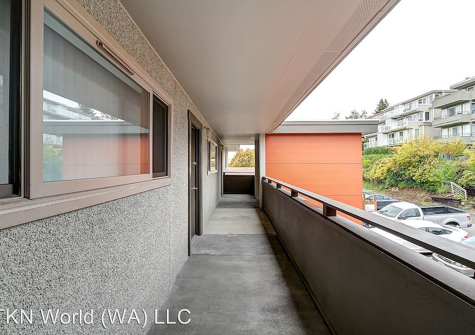 1st image of 2834 15th Ave W APT 401