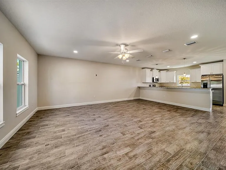 8411 Daves Homes Pl — Photo 12