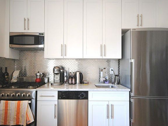 2nd image of 150 W 84th St APT 3b