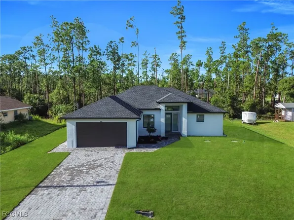 4002 E 9th St, Lehigh Acres, FL 33972