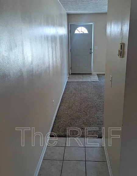 721 Peachtree Pl — Photo 6
